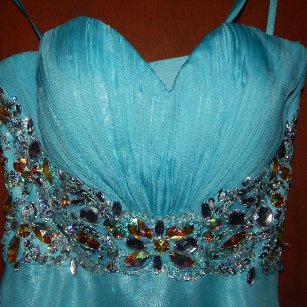 "TEMPTATION" STRAPLESS LIGHT BLUE/SIZE 4/RHINESTONE WAIST/PEEK-A-BOO BACK FORMAL